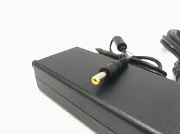 cargador-de-laptop-acer-19v-4-74a-punta-amarillo-5-5x1-7mm - Image 4
