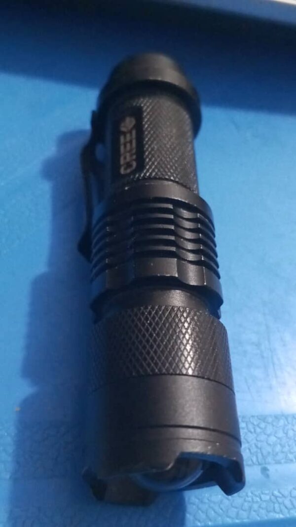 Linterna Cree Led Q5 Ultrafire -Tactica Zoom - Image 3