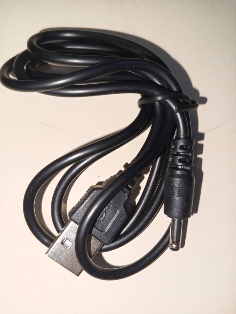 Cable de Poder USB a DC 2.5mm de 1 Metro - Adaptador Conector para Cargar Dispositivos Electrónicos
