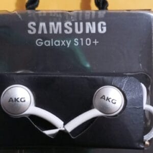 Audífonos Samsung Galaxy S10  tuned dy AKG