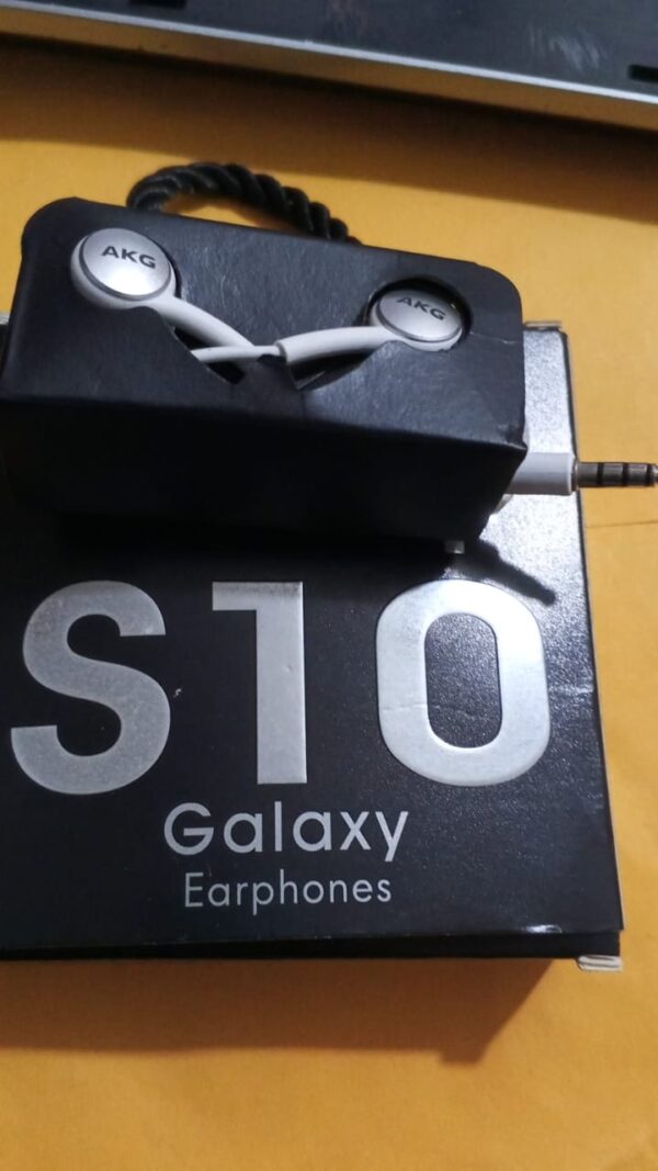 Audífonos Samsung Galaxy S10  tuned dy AKG - Image 2