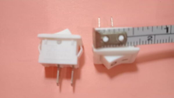 Interruptor Pequeño De 2 Patas Tipo Barco, KCD01-11  3A 250C AV 6A 125V AC  10X15MM